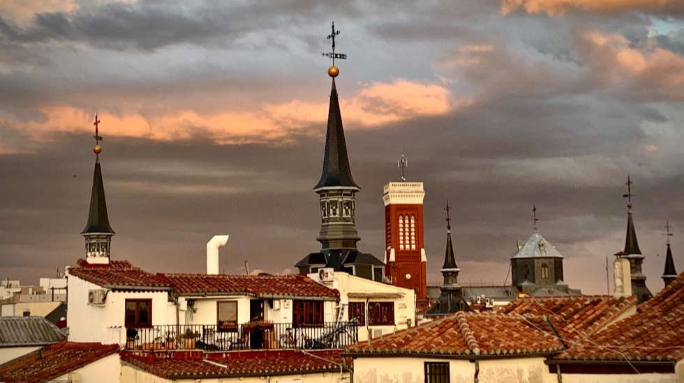 Vista de los tejados de la Calle Mayor de Madrid